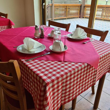 Gostilna Batist Bed & Breakfast โบฮินิสกา เบลา ภายนอก รูปภาพ