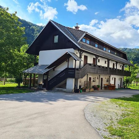 Gostilna Batist Bed & Breakfast โบฮินิสกา เบลา ภายนอก รูปภาพ