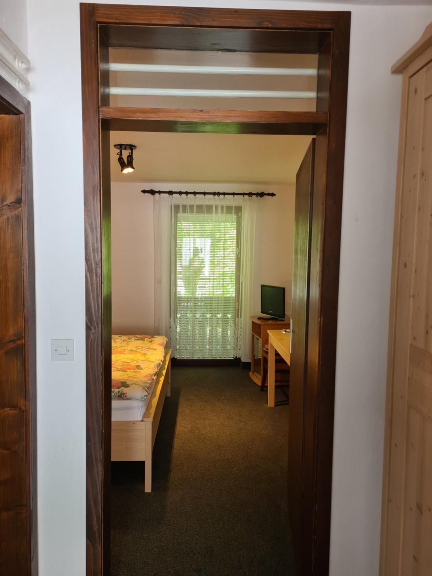 Gostilna Batist Bed & Breakfast โบฮินิสกา เบลา ห้อง รูปภาพ