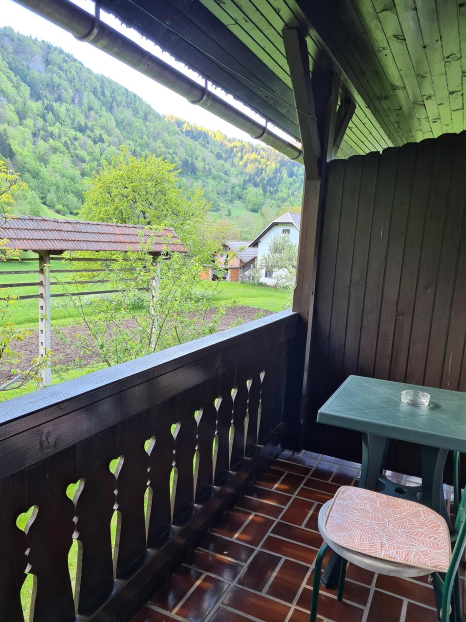 Gostilna Batist Bed & Breakfast โบฮินิสกา เบลา ภายนอก รูปภาพ