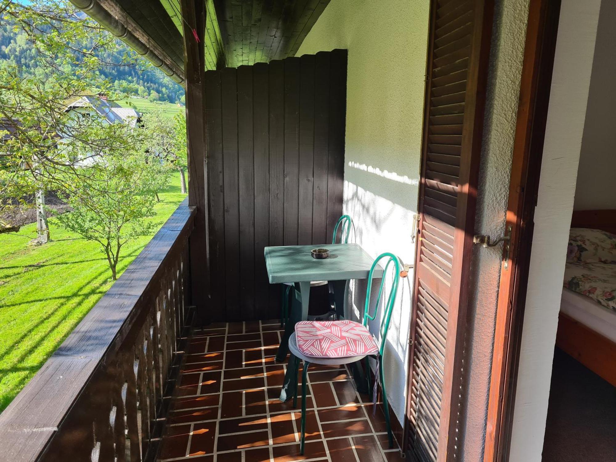 Gostilna Batist Bed & Breakfast โบฮินิสกา เบลา ภายนอก รูปภาพ